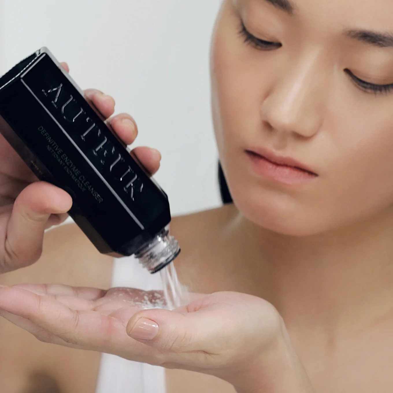 Definitive Enzyme Cleanser - Image 4