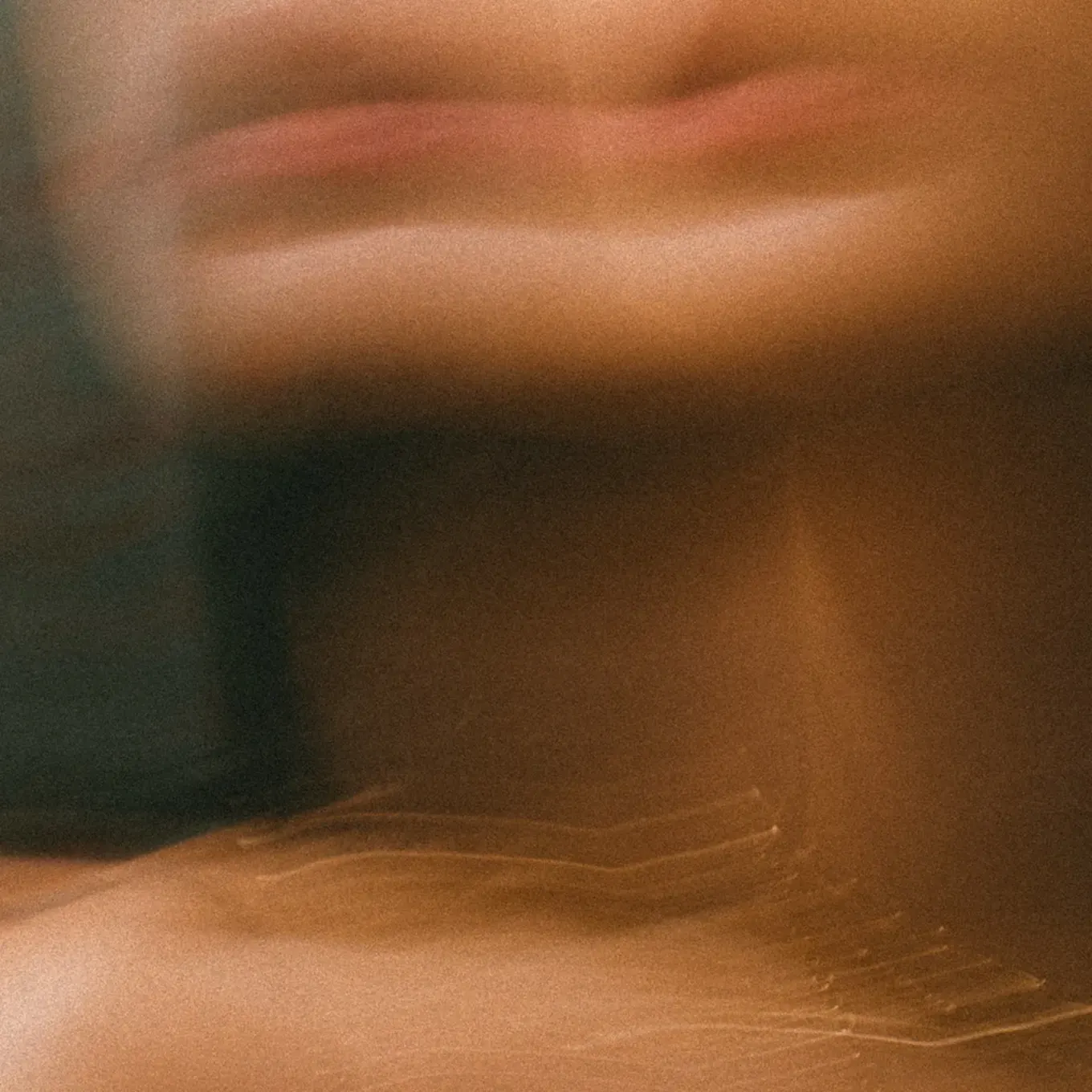 Definitive Neck and Décolleté Cream - Image 4